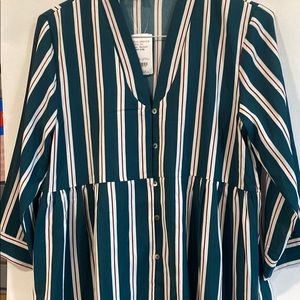 Forest green striped tunic 3/4 sleeve NWT
